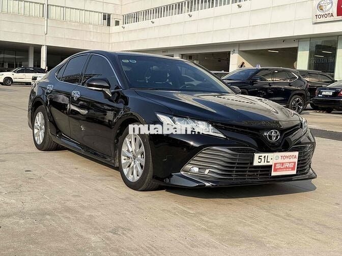 Toyota Camry 2021 2.0G - chỉ 812 Triệu - Tại Hãng