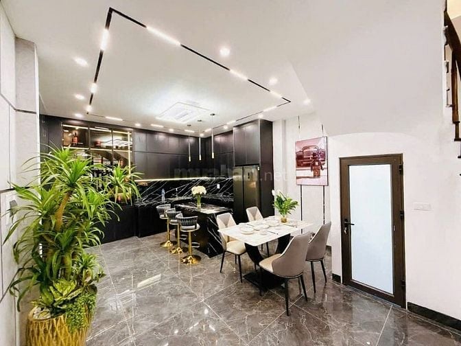 {Lô góc, 25m ra MP} Bán nhà Hai Bà Trưng DT:63m2, MT:4.7m giá 10.x tỷ