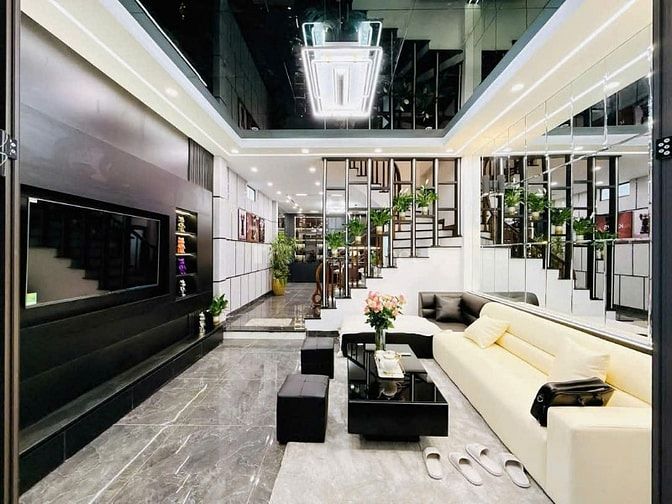 {Lô góc, 25m ra MP} Bán nhà Hai Bà Trưng DT:63m2, MT:4.7m giá 10.x tỷ