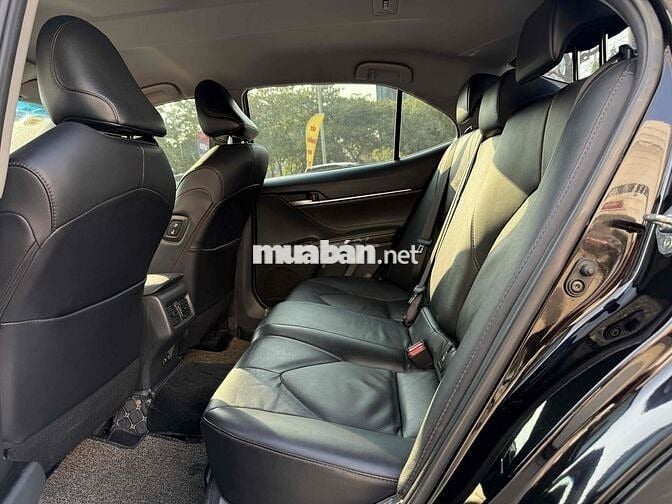Toyota Camry 2021 2.0G - chỉ 812 Triệu - Tại Hãng