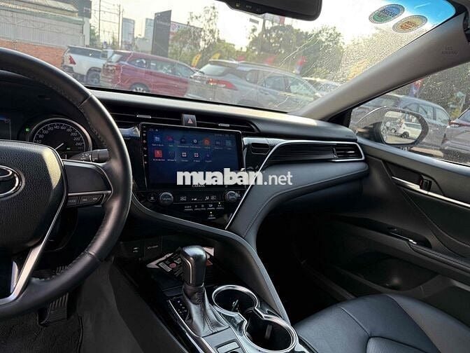 Toyota Camry 2021 2.0G - chỉ 812 Triệu - Tại Hãng