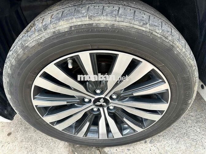 Mitsubishi Outlander 2022 2.0 CVT 39000 km một chủ