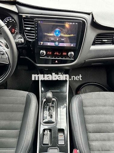 Mitsubishi Outlander 2022 2.0 CVT 39000 km một chủ