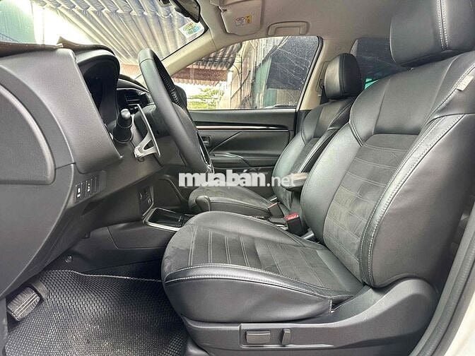 Mitsubishi Outlander 2022 2.0 CVT 39000 km một chủ