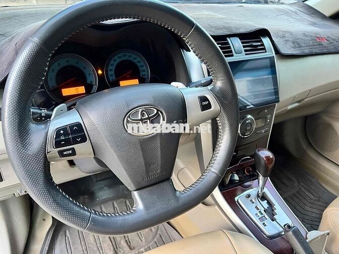 Toyota Corolla Altis 2012 2.0V - 150 km