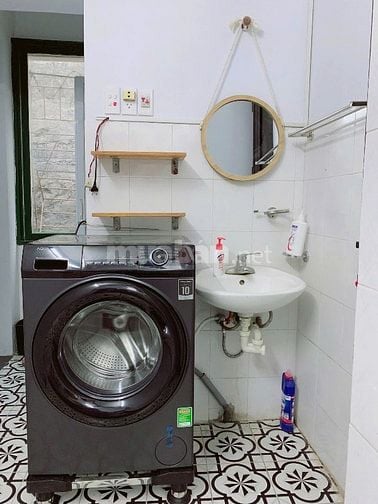 Cho thuê căn hộ 50m2, 2PN, Trần Quốc Toản, Q Hoàn Kiếm