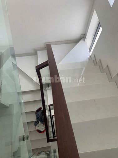 Gia đình cần bánTài sản 62 CÔ BẮC- P.Cầu Ông Lãnh-Quận 1. có hhmg 