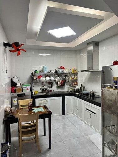 Cho thuê nhà làm văn phòng + kinh doanh + để ở - Ngay Học Viện HCQG 