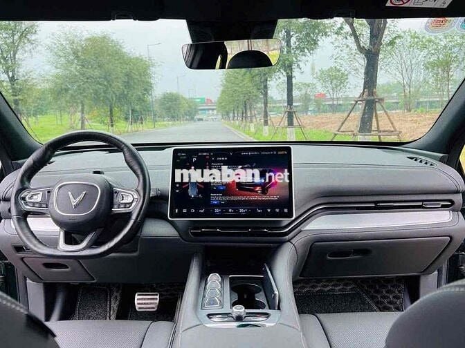 VinFast VF9 2024 Plus Mua Pin - 12000 km