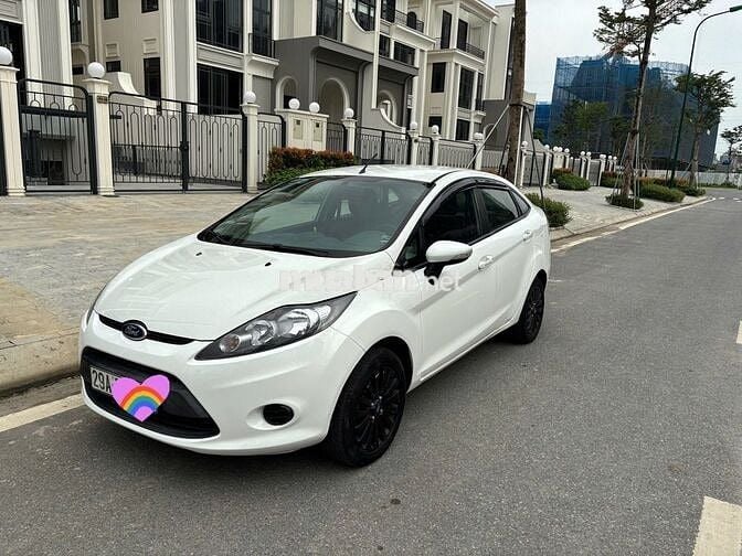 Ford Fiesta 2011 1.6 AT Sedan - 115000 km