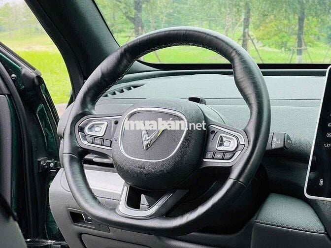 VinFast VF9 2024 Plus Mua Pin - 12000 km