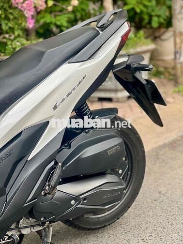 Vario 125 2021 Ngay chủ kí giấy