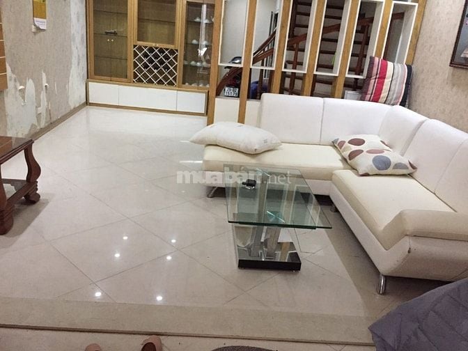 Cho thuê phòng 35m2 ngõ đủ đồ Ngõ 33 Lãng Yên HBT - HN