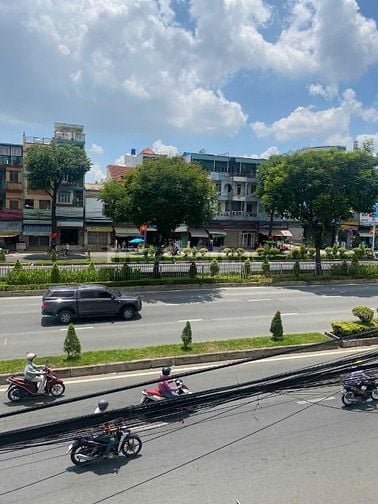 Bán nhà mặt tiền Trường Chinh, hẻm sau là chợ Lạc Quang, giáp Tân Bình