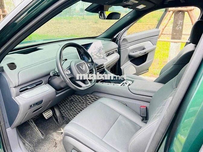 VinFast VF9 2024 Plus Mua Pin - 12000 km