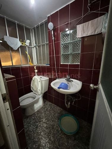 Bán căn hộ tập thể căn góc DT90m tầng 2 thông 3 lên đc 4 phố Cầu Giấy