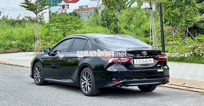 Toyota Camry 2022 2.5 Q - 90000 km