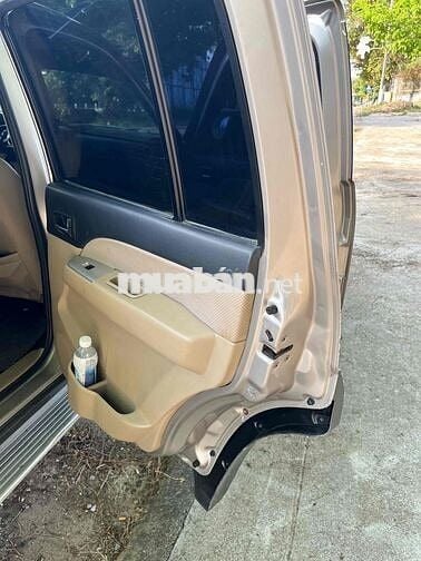 Ford Everest 2008 - 300 km