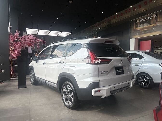 Bán xe Mitsubishi Xpander Cross 2025 Giá Ưu Đãi