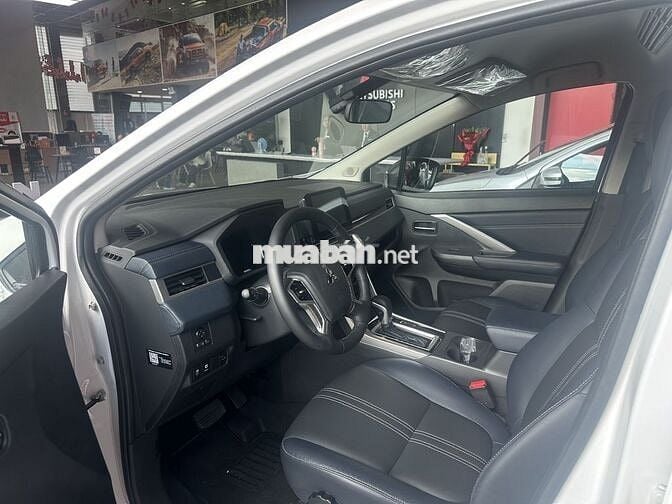 Bán xe Mitsubishi Xpander Cross 2025 Giá Ưu Đãi