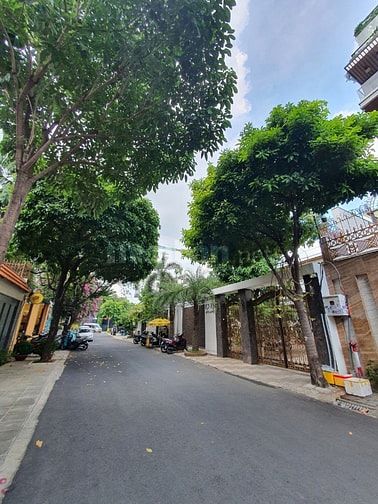 Bán nhà 10x20m - mặt tiền khu cư xá Bắc Hải, Phường 15, Quận 10