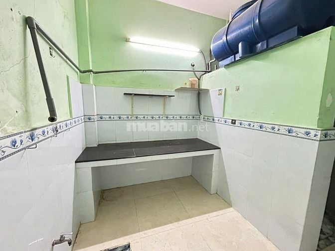 NGUYÊN CĂN QUỐC LỘ 50 ,BÌNH HƯNG BÌNH CHÁNH GẦN NHÀ HÀNG HƯƠNG QUÊ 2PN