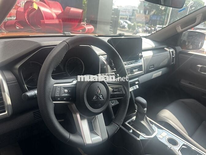 Mitsubishi Triton 2025 Premium 2WD AT