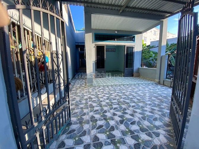 GẤP GẤP GẤP! Bán nhà Đ.Nguyễn Thị Lắng, Củ Chi 100m2 SHR. Giá 680tr
