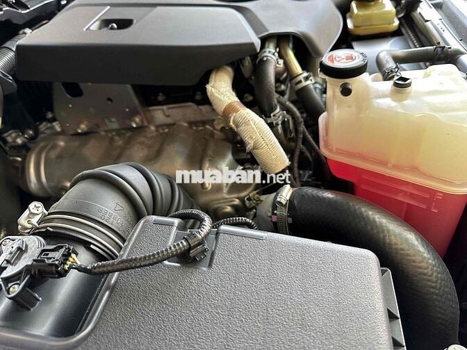 TOYOTA HILUX E MT SX 2016 NHẬP KHẨU