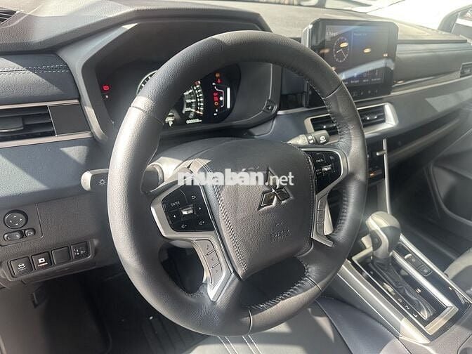 Bán xe Mitsubishi Xpander Cross 2025 Giá Ưu Đãi