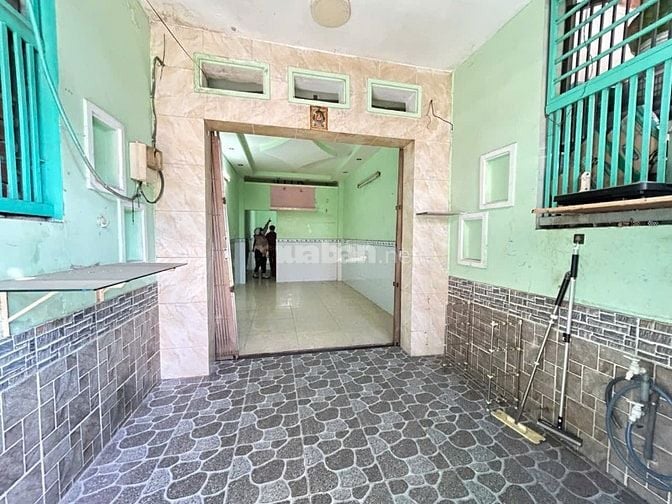 NGUYÊN CĂN QUỐC LỘ 50 ,BÌNH HƯNG BÌNH CHÁNH GẦN NHÀ HÀNG HƯƠNG QUÊ 2PN