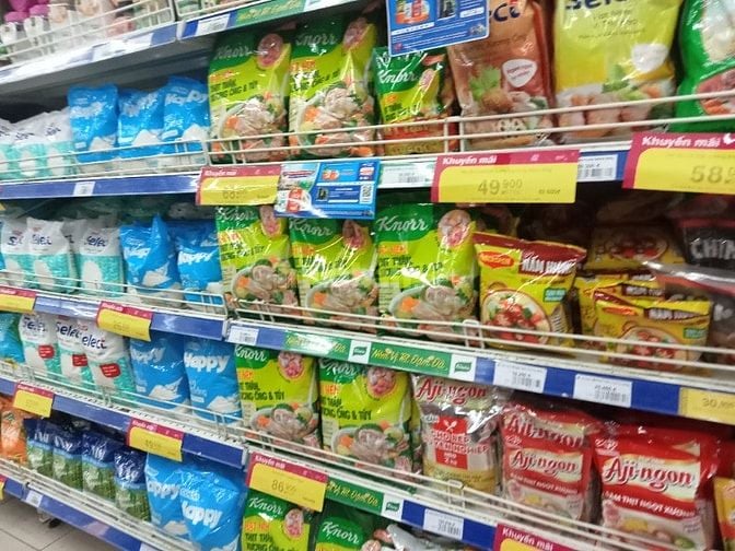 Cửa hàng bách hoá tổng hợp cần gấp 5 nhân viên bán hàng