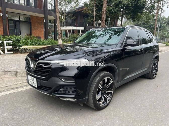VinFast Lux SA2.0 2021 Premium 2.0 AT - 39000 km