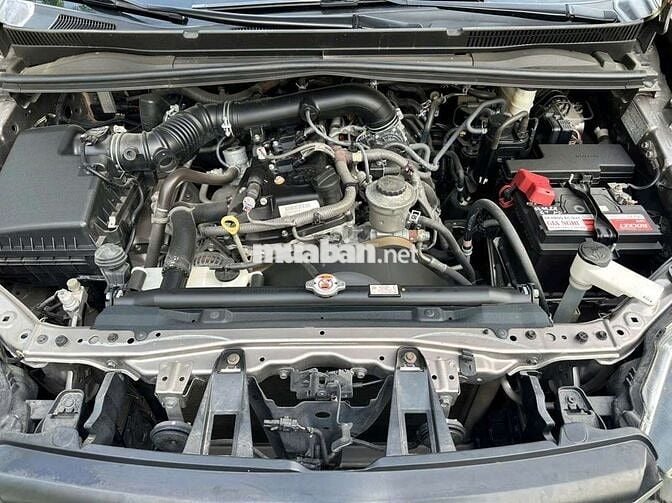 Toyota Innova 2.0E MT sx 2019 chuẩn 6 vạn km