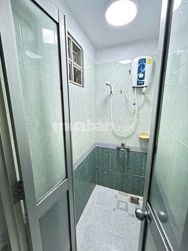 4 tầng- Nguyễn Duy Dương, P4, Q10, 4PN ngay chợ Nhật Tảo, sát mặt tiền
