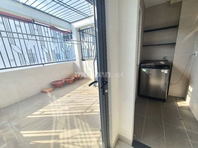 Bán nhanh nhà đẹp HXH khu dân trí đường Tân Sơn Nhì, tặng lại nội thất