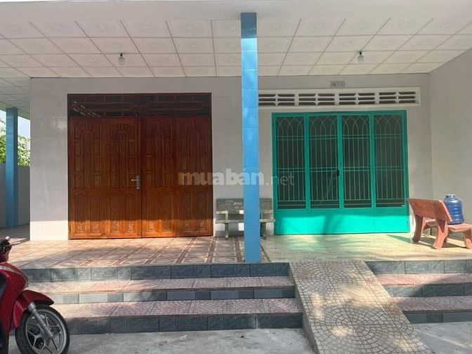 Bán gấp nhà 200m2 SHR ở ngay MT Gia Tân, Gia Lộc, Trảng Bàng chỉ 650tr