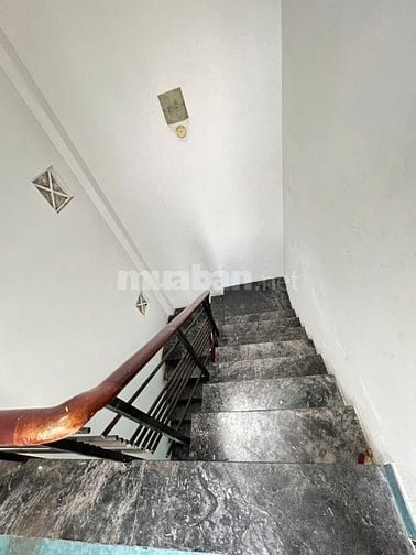 4 tầng- Nguyễn Duy Dương, P4, Q10, 4PN ngay chợ Nhật Tảo, sát mặt tiền