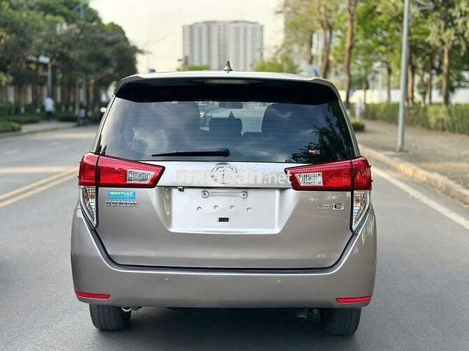 Toyota Innova 2.0E MT sx 2019 chuẩn 6 vạn km