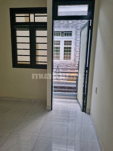 Chính chủ cho thuê nguyên căn ngay trung tâm q12 