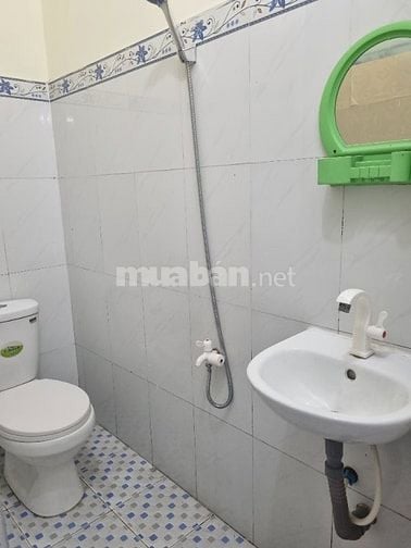 Chính chủ cho thuê nguyên căn ngay trung tâm q12 