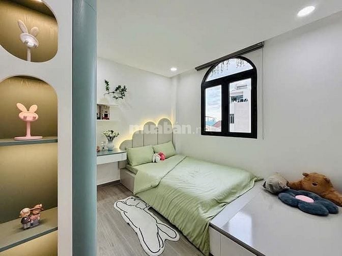 Nhà 7 x 5 nở hậu đúc 1 trệt 2 lầu sân thượng hẻm 4m đường số 28 p6 