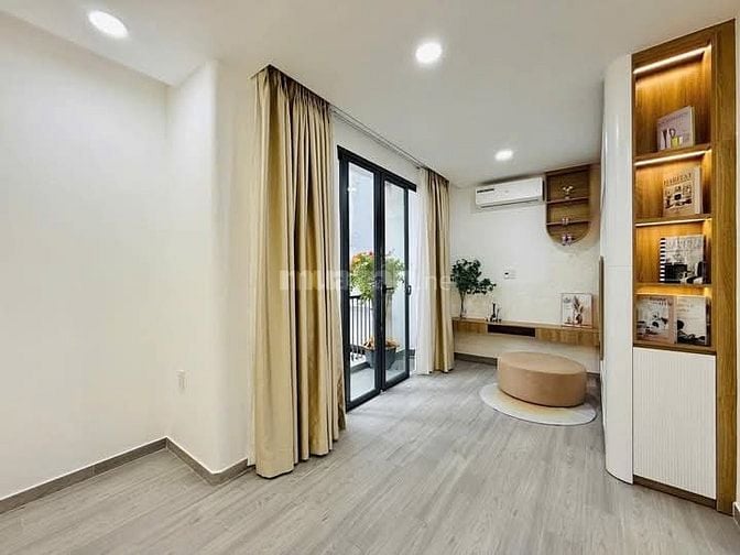 Nhà 7 x 5 nở hậu đúc 1 trệt 2 lầu sân thượng hẻm 4m đường số 28 p6 