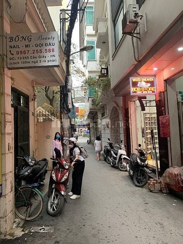 CẦU GIẤY - CHO THUÊ CỬA HÀNG TẦNG 1+2 (PHỐ THỜI TRANG)