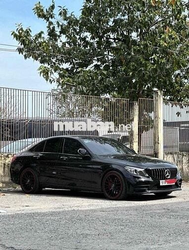 Mercedes Benz C Class 2019 C 300 AMG - 26000 km