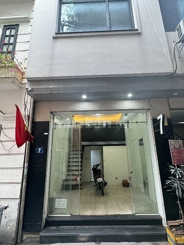 CẦU GIẤY - CHO THUÊ CỬA HÀNG TẦNG 1+2 (PHỐ THỜI TRANG)