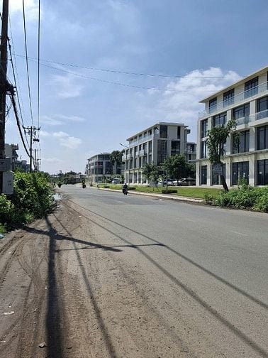 Bán đất mặt tiền D4 phường Phú Hữu Quận 9 giá 29,1 tỷ