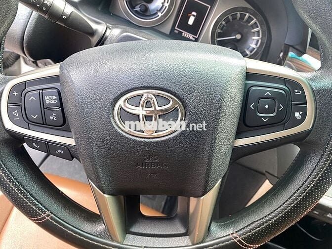Toyota Innova 2019 số tự động, bảo hành 1 năm