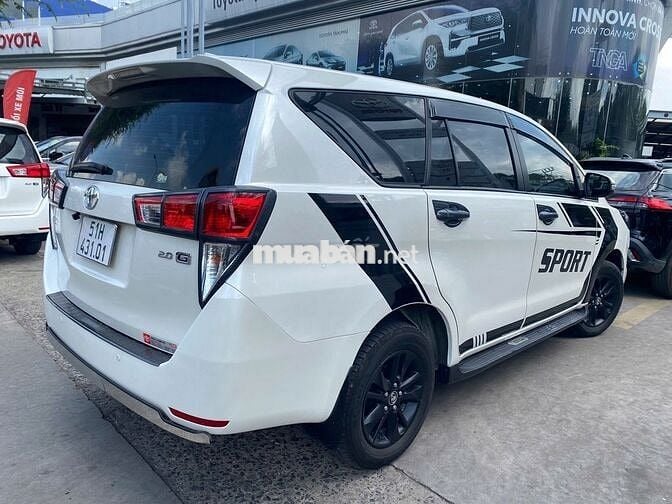 Toyota Innova 2019 số tự động, bảo hành 1 năm