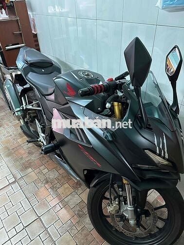 Xe CBR 150R - Đen Xám 2022